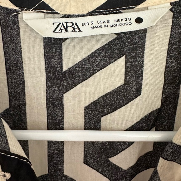 Zara Geometric Print Tiered Dress - Picture 3 of 6